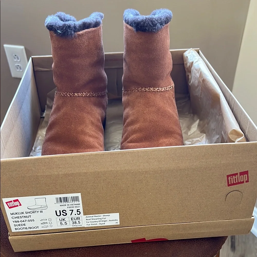 Fitflop Chestnut Ankle Booties with Gray Lining - Picture 1 of 5
